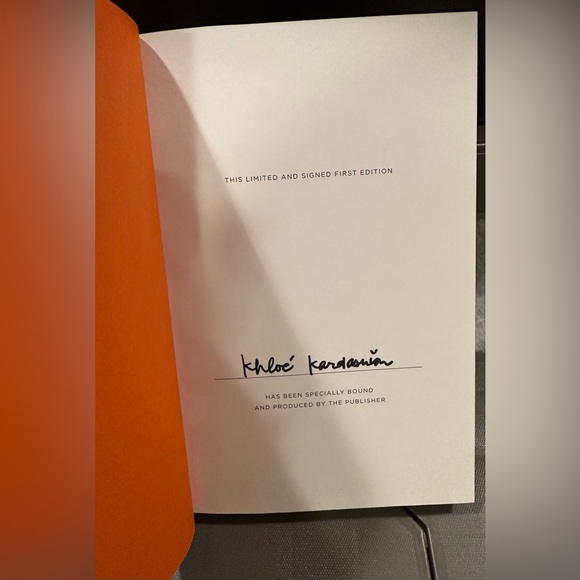 Khloé Kardashian- Strong Looks Better Naked - Picture 3 of 3